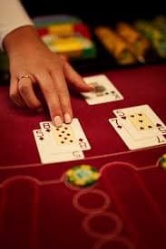 Antarmuka permainan Play'n GO di platform kompastoto dengan tampilan gulungan dan tombol kontrol yang jelas